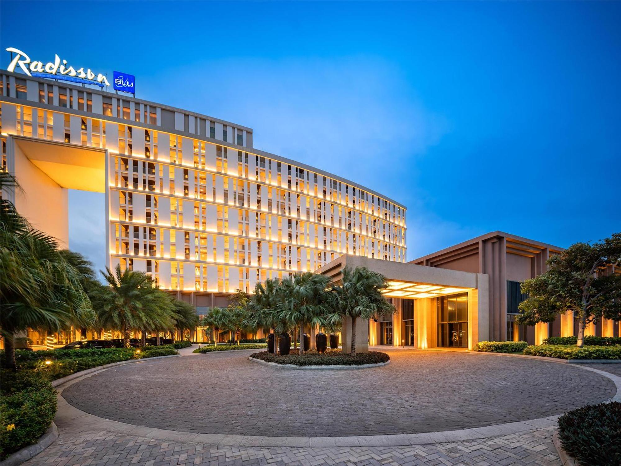 Radisson Blu Cam Ranh 5*